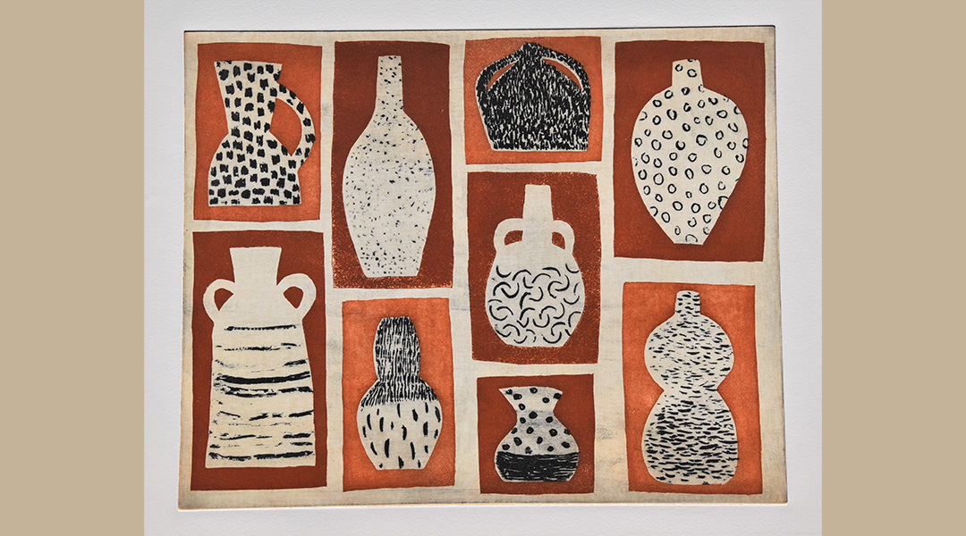 Galerie Maria E. Mock Bild mit 9 Vasen in unterschiedlicher Form